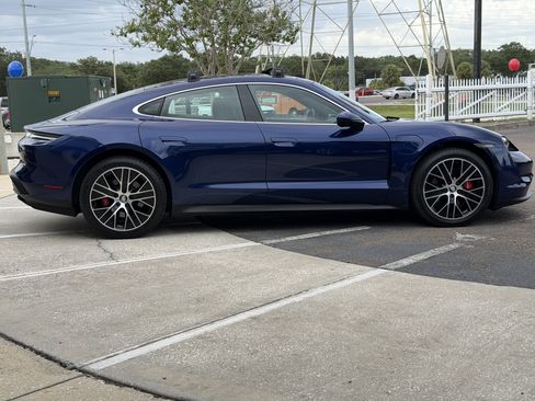Used 2020 Porsche Taycan 4S AWD/4WD image 7