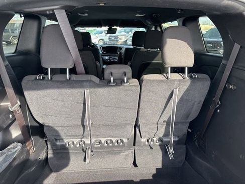 Used 2022 Chrysler Pacifica Touring image 34