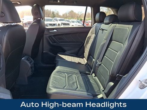 Used 2022 Volkswagen Tiguan SEL R-Line image 18