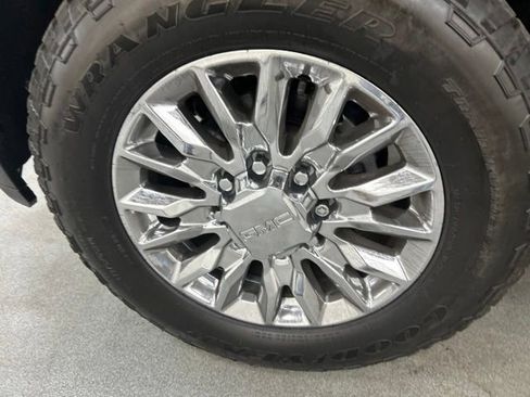 Used 2021 GMC Sierra 2500 Denali w/ Denali Ultimate Package AWD/4WD image 33