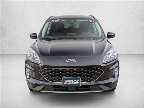 Used 2021 Ford Escape Titanium w/ Class II Trailer Tow Package image 2