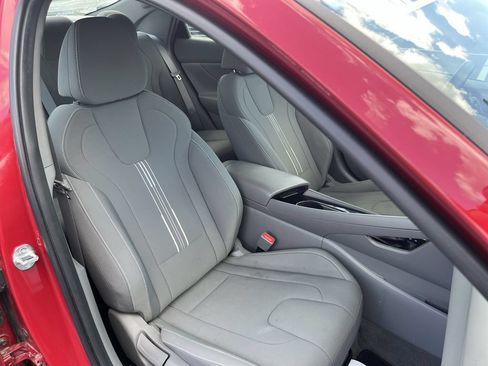 Used 2023 Hyundai Elantra Blue FWD image 30