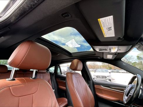 Used 2017 BMW X6 sDrive35i image 13