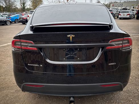 Used 2018 Tesla Model X 100D image 9