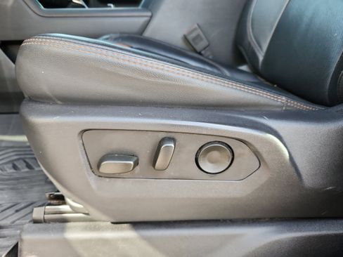 Used 2024 GMC Sierra 2500 AT4 w/ Technology Package image 14