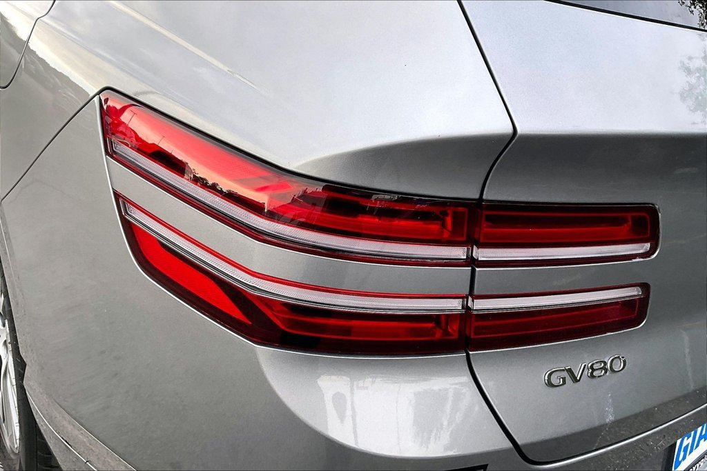 Used 2025 Genesis GV80 2.5T Standard AWD/4WD image 25