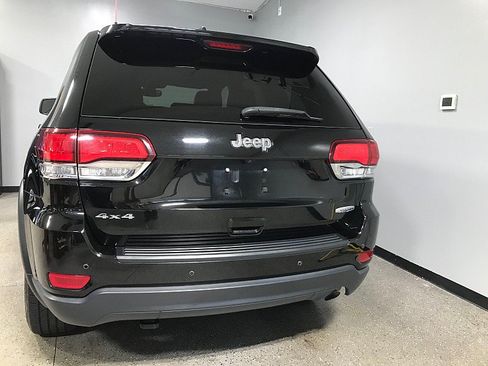 Used 2020 Jeep Grand Cherokee Laredo w/ Quick Order Package 2BN North AWD/4WD image 4