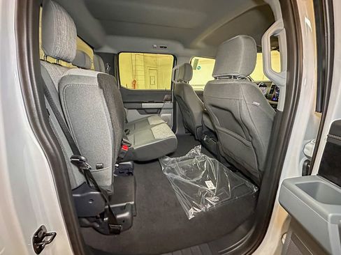 New 2026 Ford F350 XLT w/ XLT Premium Package AWD/4WD image 4