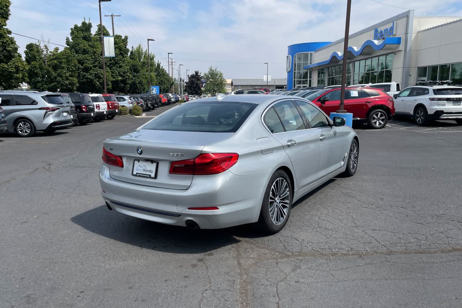 Used 2018 BMW 530i xDrive AWD/4WD image 5