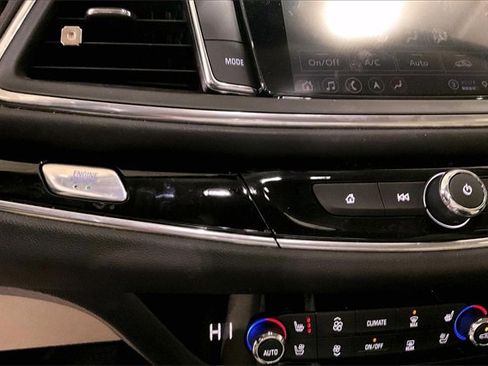 Used 2023 Buick Enclave Avenir w/ Avenir Technology Package image 32