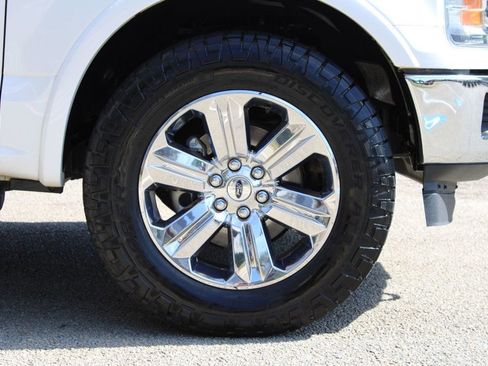 Used 2018 Ford F150 Lariat image 40