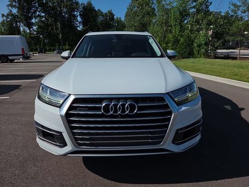 Used 2019 Audi Q7 3.0T Premium Plus w/ Premium Plus Package AWD/4WD image 8