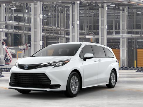 New 2025 Toyota Sienna LE image 1