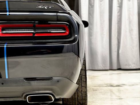 Used 2017 Dodge Challenger SRT w/ Technology Group image 15