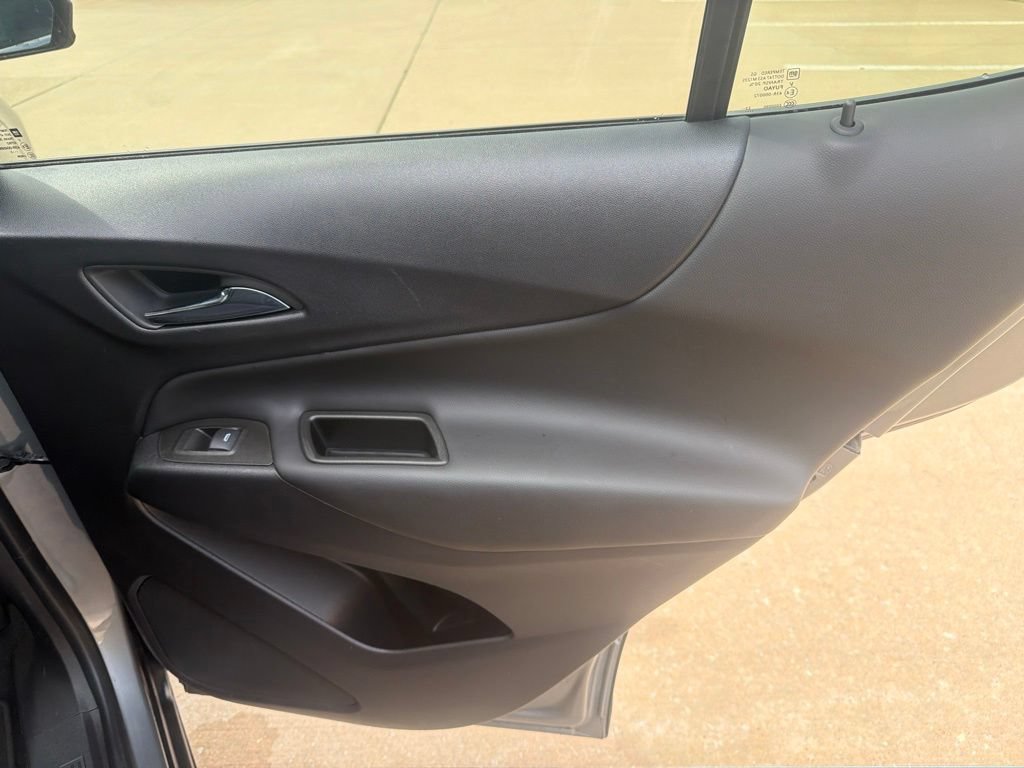 Used 2023 Chevrolet Equinox LT FWD image 33