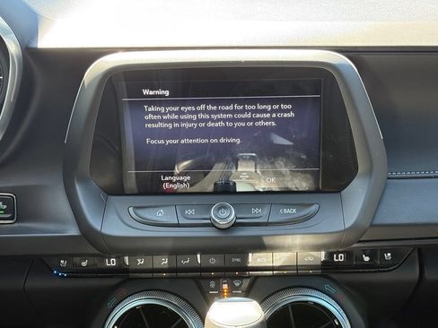 Used 2020 Chevrolet Camaro LT w/ Technology Package RWD image 23