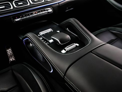 New 2026 Mercedes-Benz GLE 53 AMG 4MATIC Coupe image 6