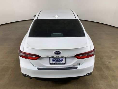 Used 2023 Toyota Camry LE image 11