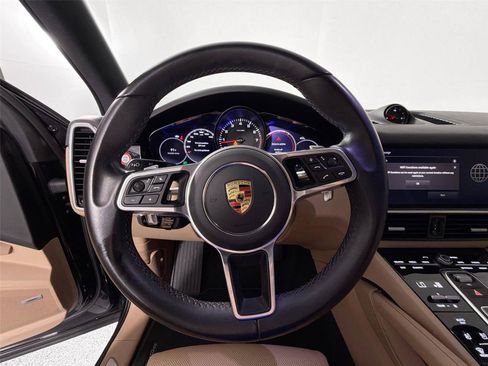 Certified 2022 Porsche Cayenne Platinum Edition w/ Premium Package Plus AWD/4WD image 20
