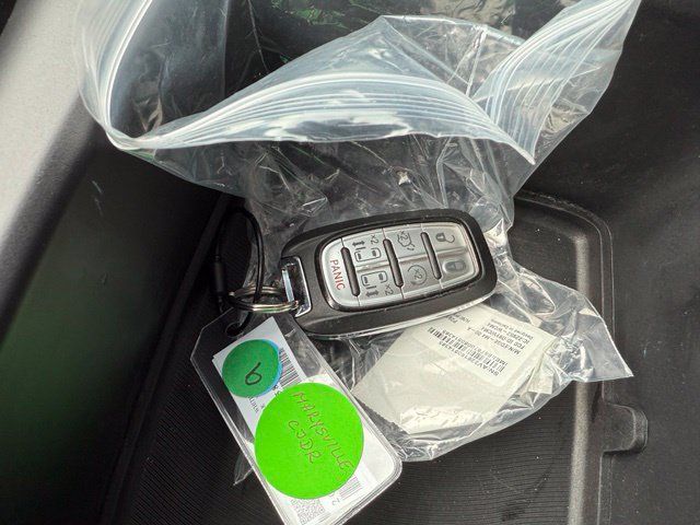Used 2025 Chrysler Pacifica Select FWD image 28