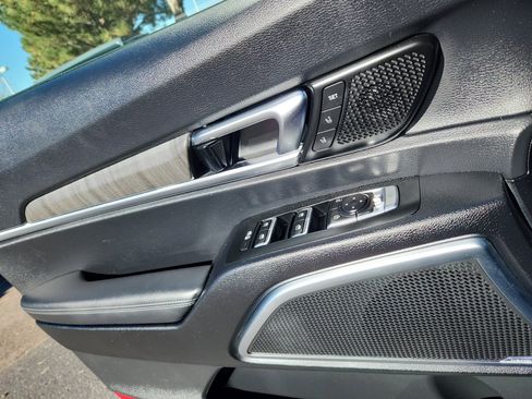 Used 2023 Kia Telluride SX image 16