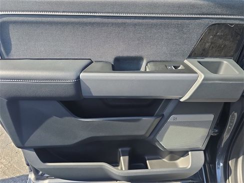 Used 2024 Ford F250 Lariat w/ Lariat Ultimate Package image 11