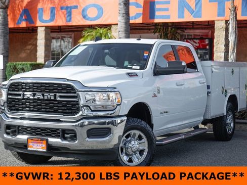 Used 2022 RAM 3500 Big Horn image 4