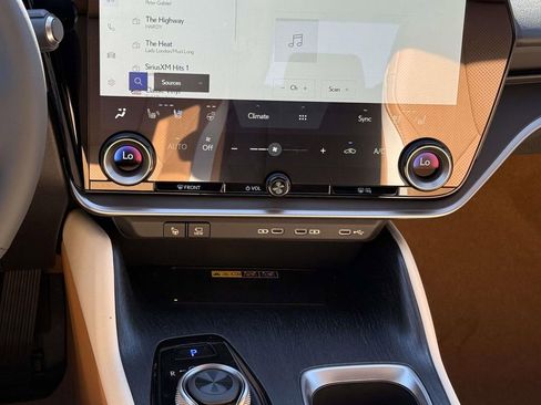 New 2026 Lexus RZ 450e Premium image 15