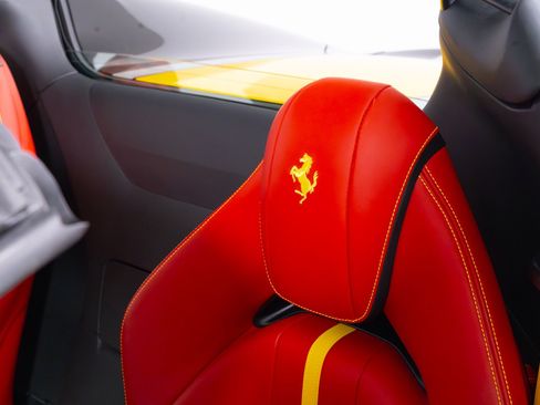 Used 2021 Ferrari 812 GTS RWD image 35