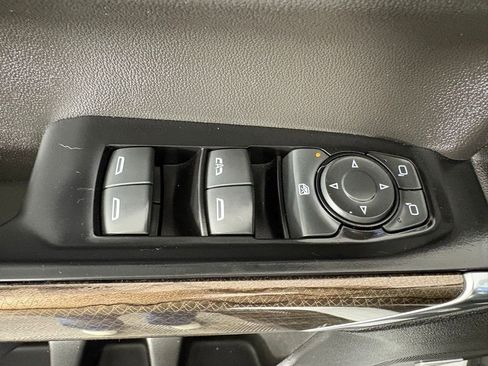 Used 2019 Chevrolet Silverado 1500 LT Trail Boss image 16