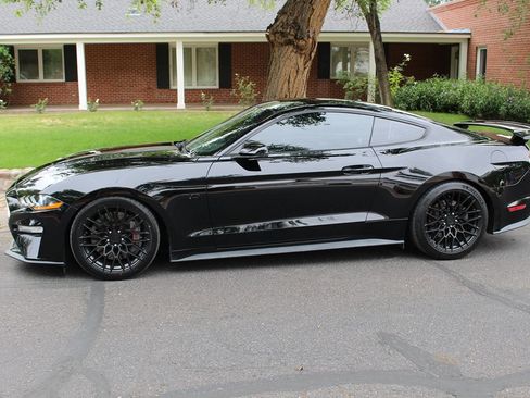 Used 2018 Ford Mustang GT Premium w/ Black Accent Package image 41
