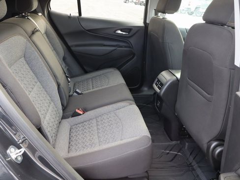 Used 2022 Chevrolet Equinox LT image 19