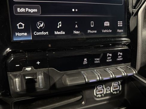 Used 2023 RAM 1500 Big Horn image 17