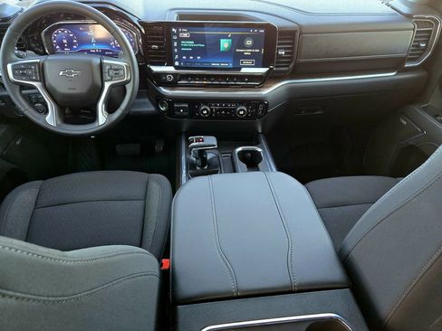 Used 2025 Chevrolet Silverado 1500 LT Trail Boss w/ Convenience Package II AWD/4WD image 12