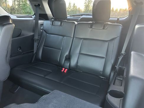 Used 2022 Ford Explorer Limited AWD/4WD image 35