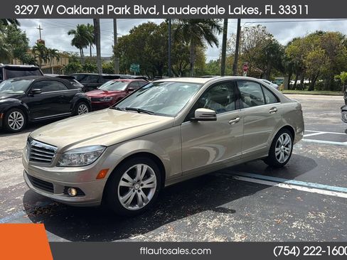 Used 2011 Mercedes-Benz C 300 Sedan image 6