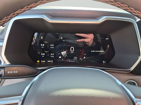 New 2026 GMC Canyon Denali w/ LPO, Denali Black Edition image 35