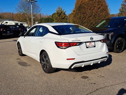 Used 2022 Nissan Sentra SV image 7
