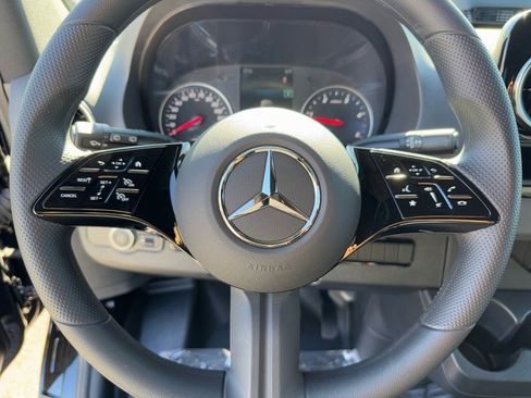 New 2025 Mercedes-Benz Sprinter 2500 image 21