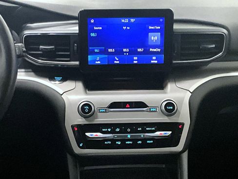 Used 2023 Ford Explorer XLT w/ Equipment Group 202A image 13