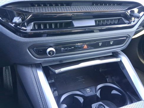 Used 2025 BMW M440i Coupe image 26