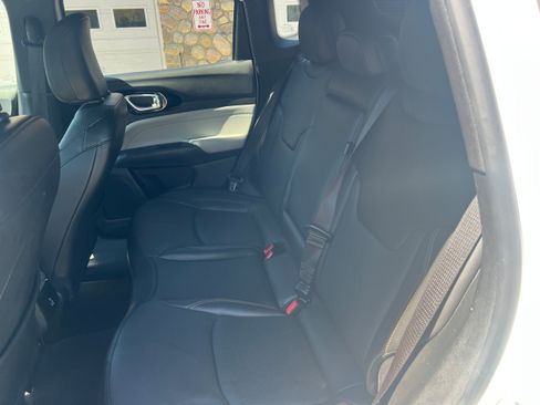 Used 2023 Jeep Compass Limited w/ Elite Group AWD/4WD image 10