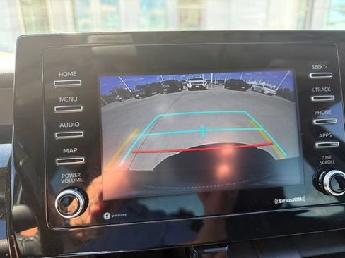 Used 2022 Toyota Camry SE w/ Carpet Mat Package (TMS) FWD image 5