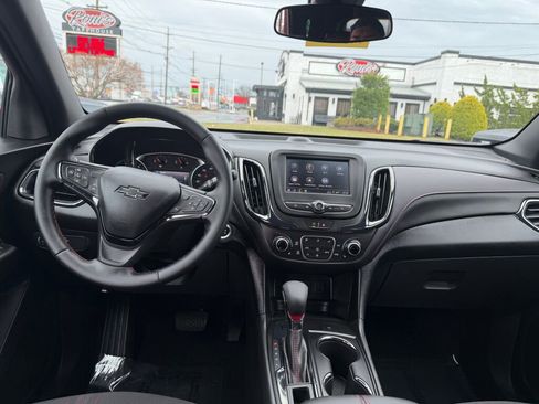Used 2024 Chevrolet Equinox RS image 17