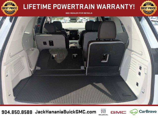 Used 2025 GMC Acadia Denali FWD image 13