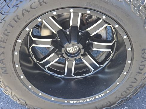 Used 2021 Jeep Wrangler Unlimited Sport AWD/4WD image 3