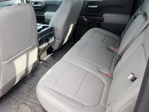 Used 2022 GMC Sierra 1500 SLT w/ Technology Package image 15