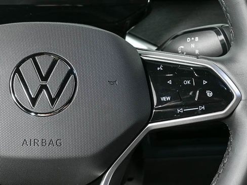 New 2025 Volkswagen ID. Buzz Pro S image 12