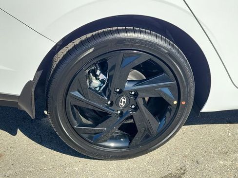 New 2026 Hyundai Elantra SEL Sport Premium image 23