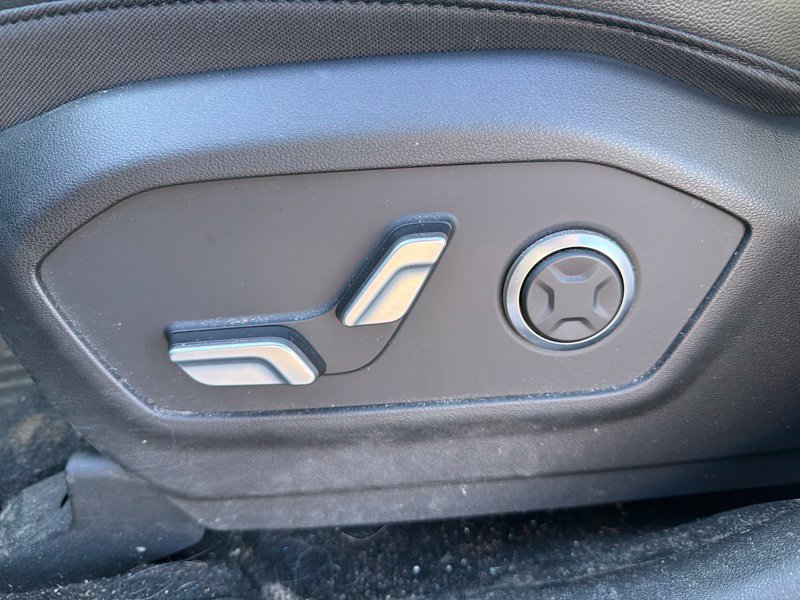 Used 2024 Hyundai Santa Fe Limited AWD/4WD image 16